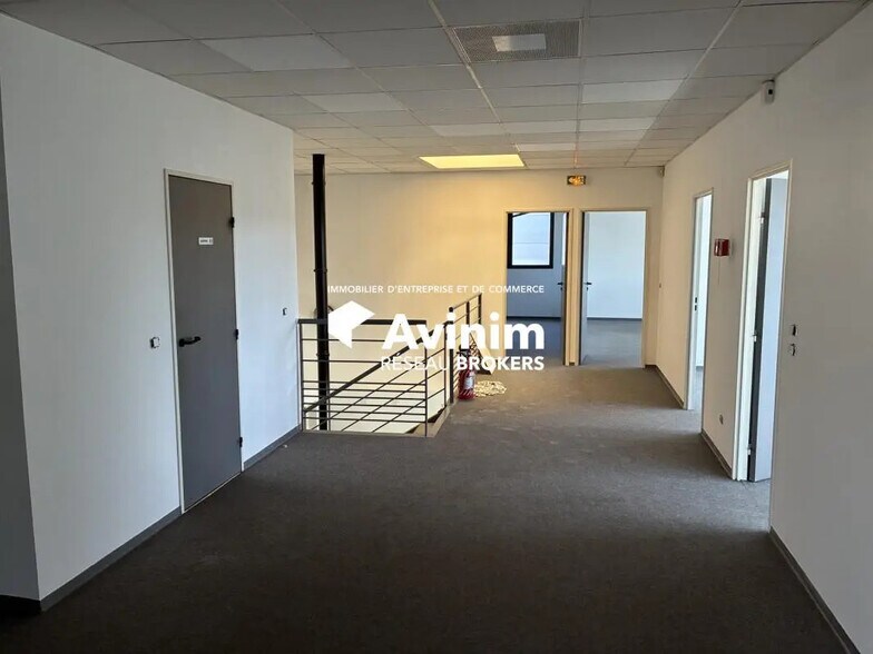 Industriel/Logistique dans Aix-en-Provence à louer - Photo intérieure – Image 3 sur 13