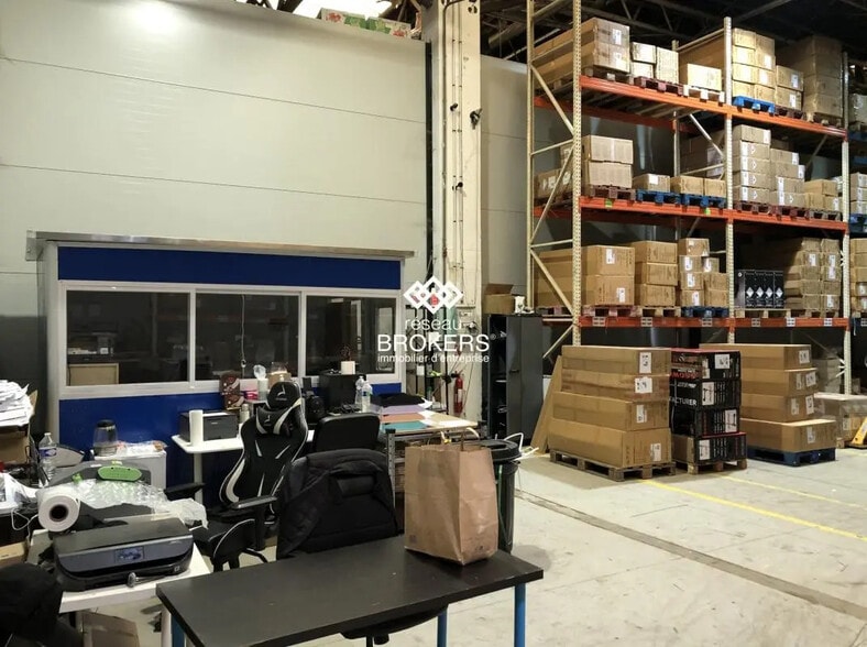 Industriel/Logistique dans Montataire à louer - Photo de l’immeuble – Image 3 sur 9