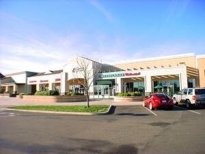Plus de détails pour 1070 E Cypress Ave, Redding, CA - Local commercial à louer