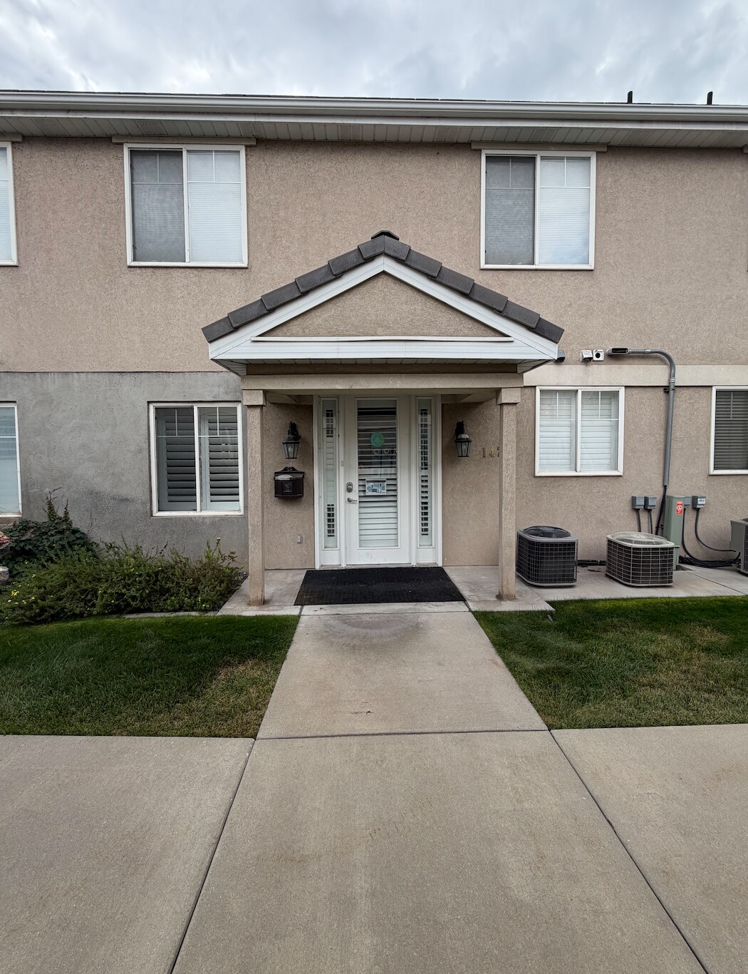 1423-1435 N 1200 W, Orem, UT à louer Photo de l’immeuble– Image 1 sur 5