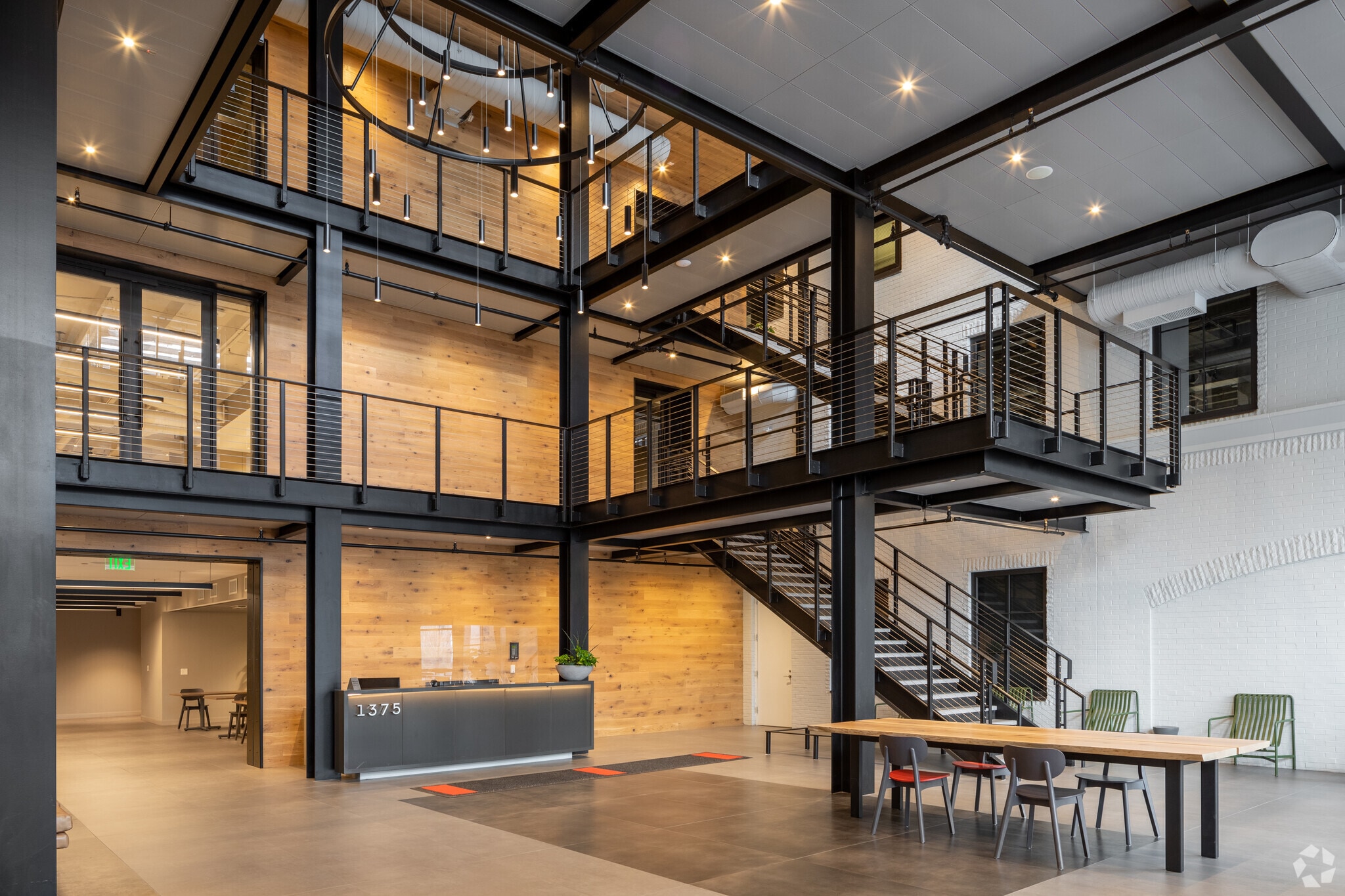 1375 Peachtree St NE, Atlanta, GA à louer Photo principale– Image 1 sur 32