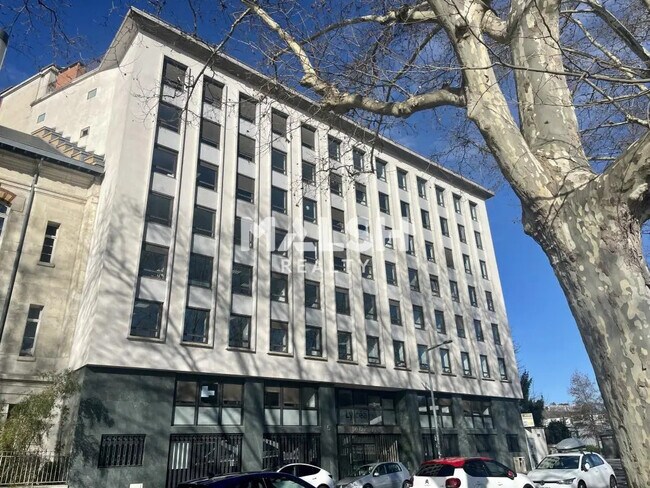 Plus de détails pour Bureau à vendre