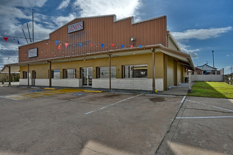 2100 Highway 290 E, Brenham, TX à vendre - Photo de l’immeuble – Image 2 sur 22