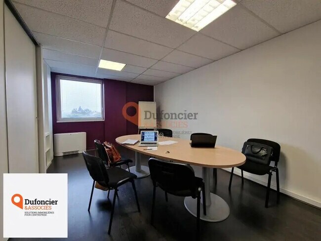 Plus de détails pour Bureau à louer