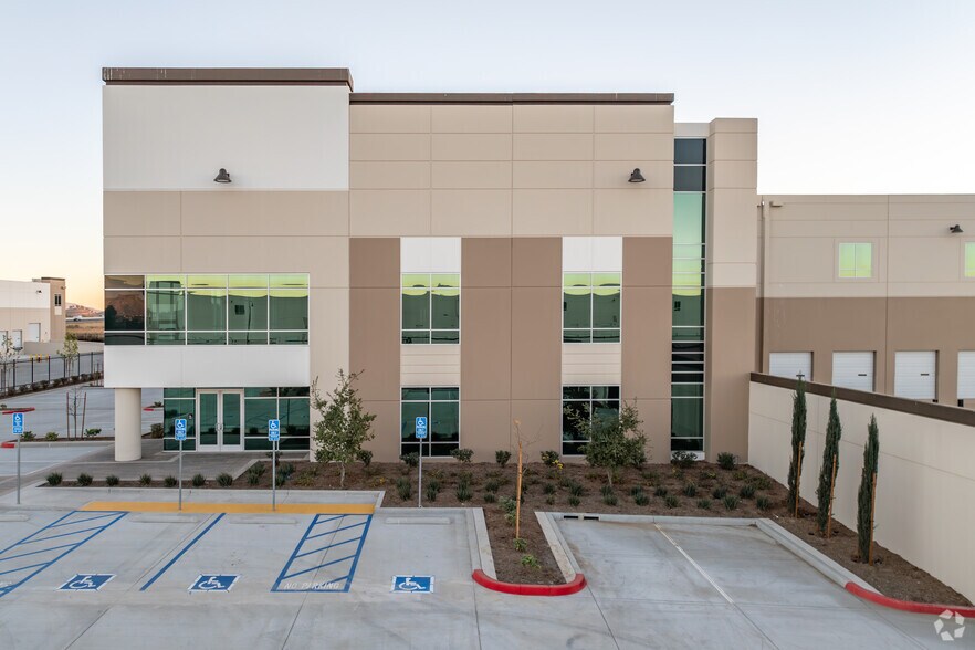 33540 Zeiders Rd, Menifee, CA à vendre - Photo de l’immeuble – Image 2 sur 7