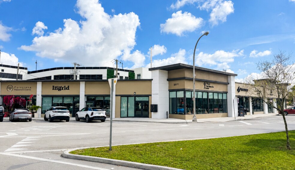 1 S Royal Poinciana Blvd, Miami, FL à louer - Photo de l’immeuble – Image 2 sur 8