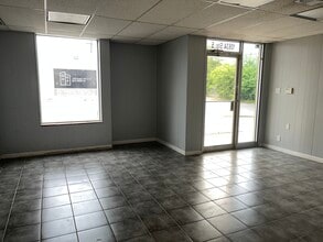 10646 Gulfdale St, San Antonio, TX à louer Photo intérieure– Image 1 sur 6