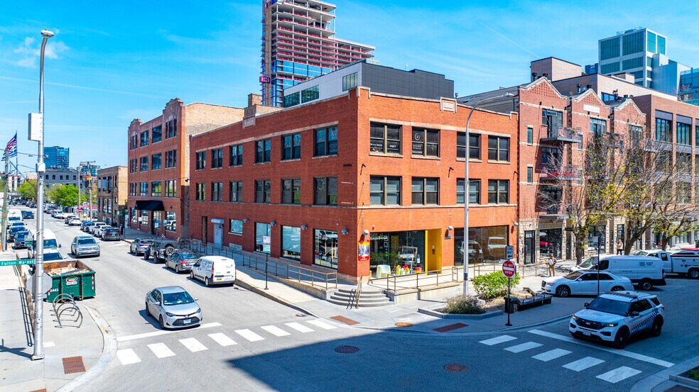 1052 W Fulton St, Chicago, IL à vendre - Photo de l’immeuble – Image 1 sur 8