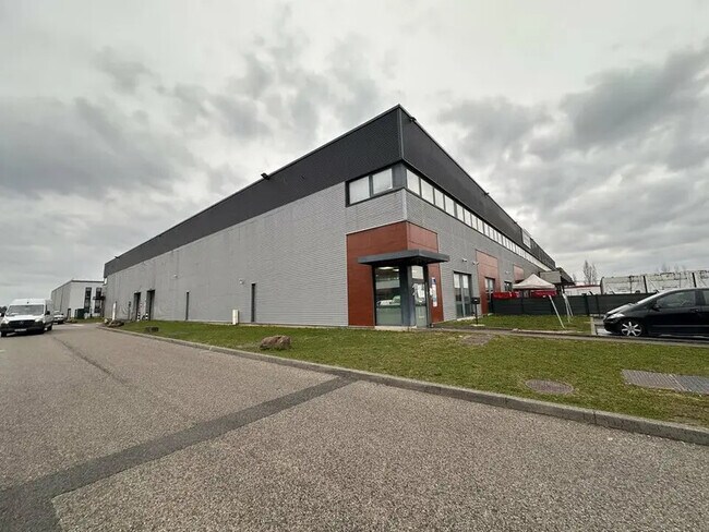 Plus de détails pour Industriel/Logistique à louer