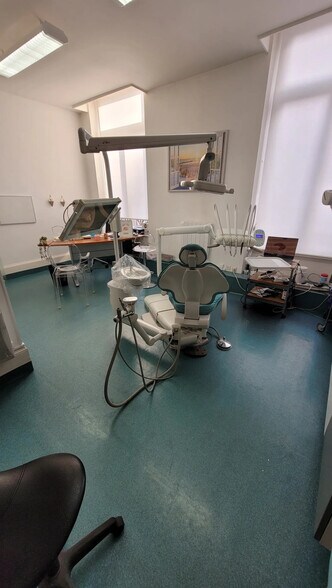 Bureau dans Lyon à louer - Photo de l’immeuble – Image 3 sur 5