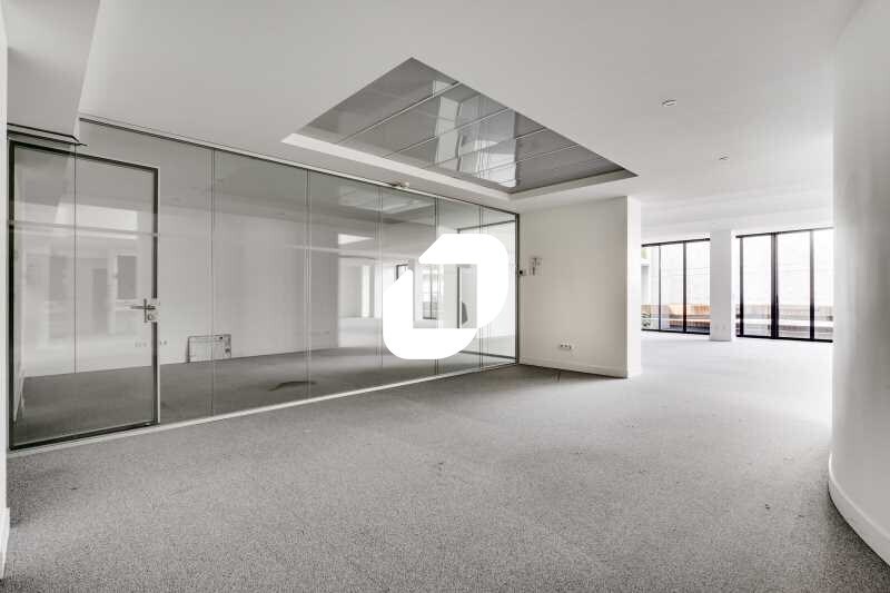 Bureau dans Courbevoie à louer - Photo de l’immeuble – Image 2 sur 6