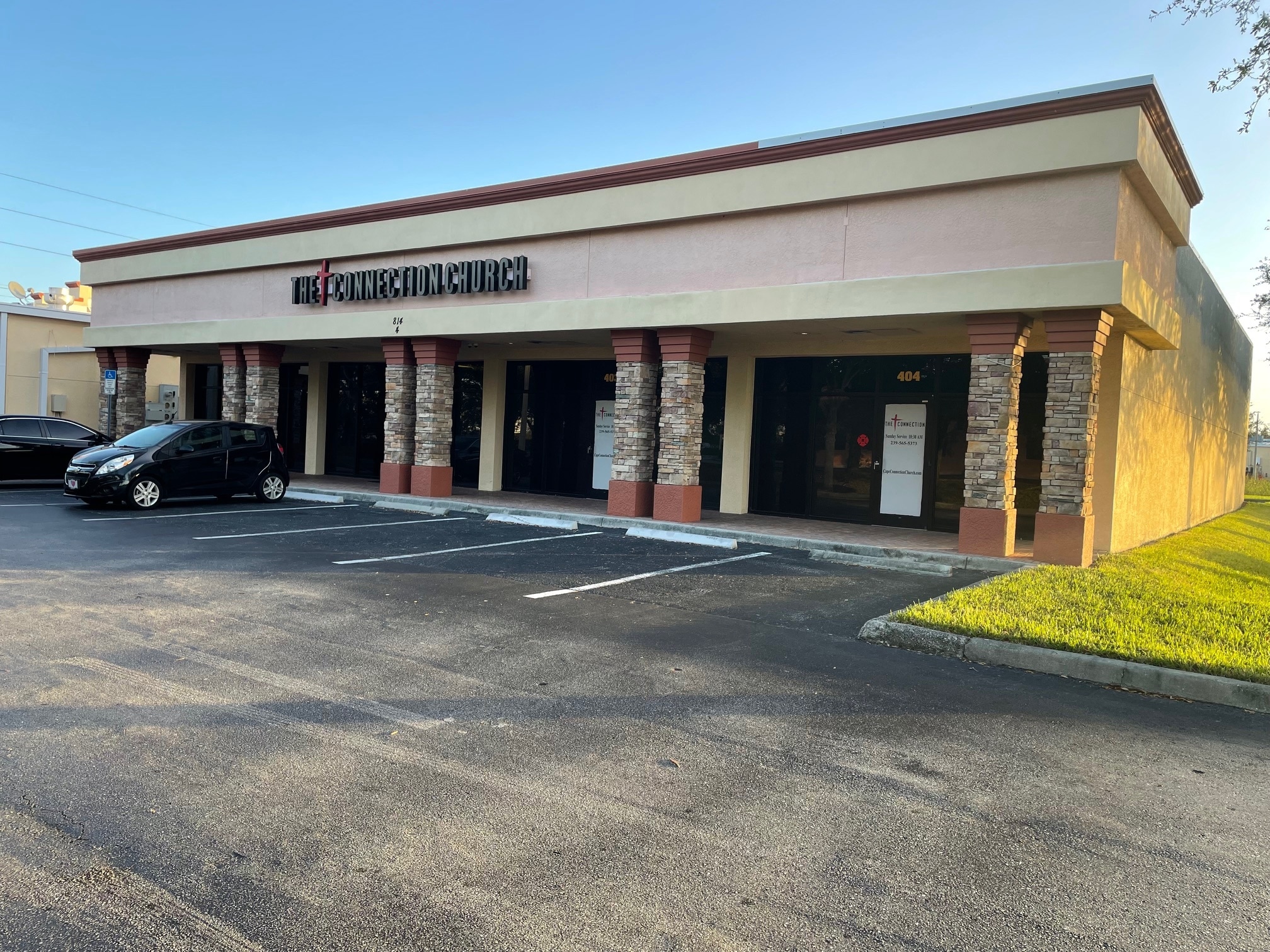 814 SW Pine Island Rd, Cape Coral, FL à louer Photo de l’immeuble– Image 1 sur 2