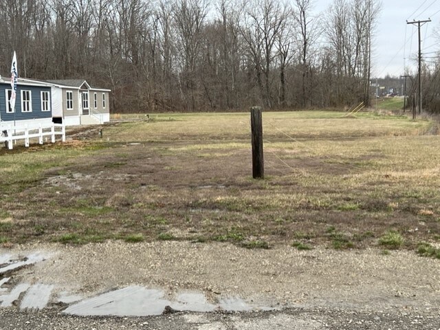 13121 Slone Ct, Ashland, KY à vendre - Photo de l’immeuble – Image 2 sur 5