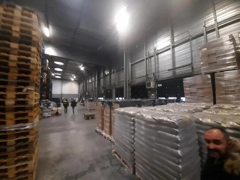 Industriel/Logistique dans Gennevilliers à louer - Photo intérieure – Image 3 sur 3