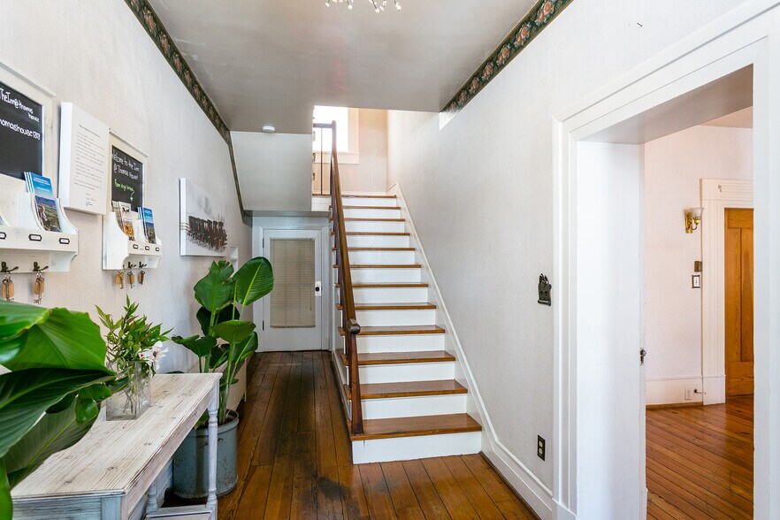 222 Main St, Dayton, VA à vendre - Photo intérieure – Image 2 sur 40