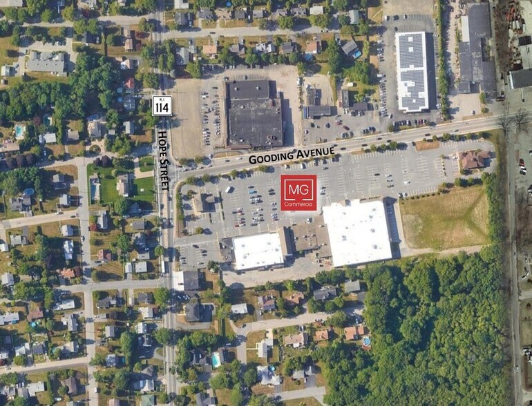 40 Gooding Ave, Bristol, RI à louer - Photo principale – Image 2 sur 5