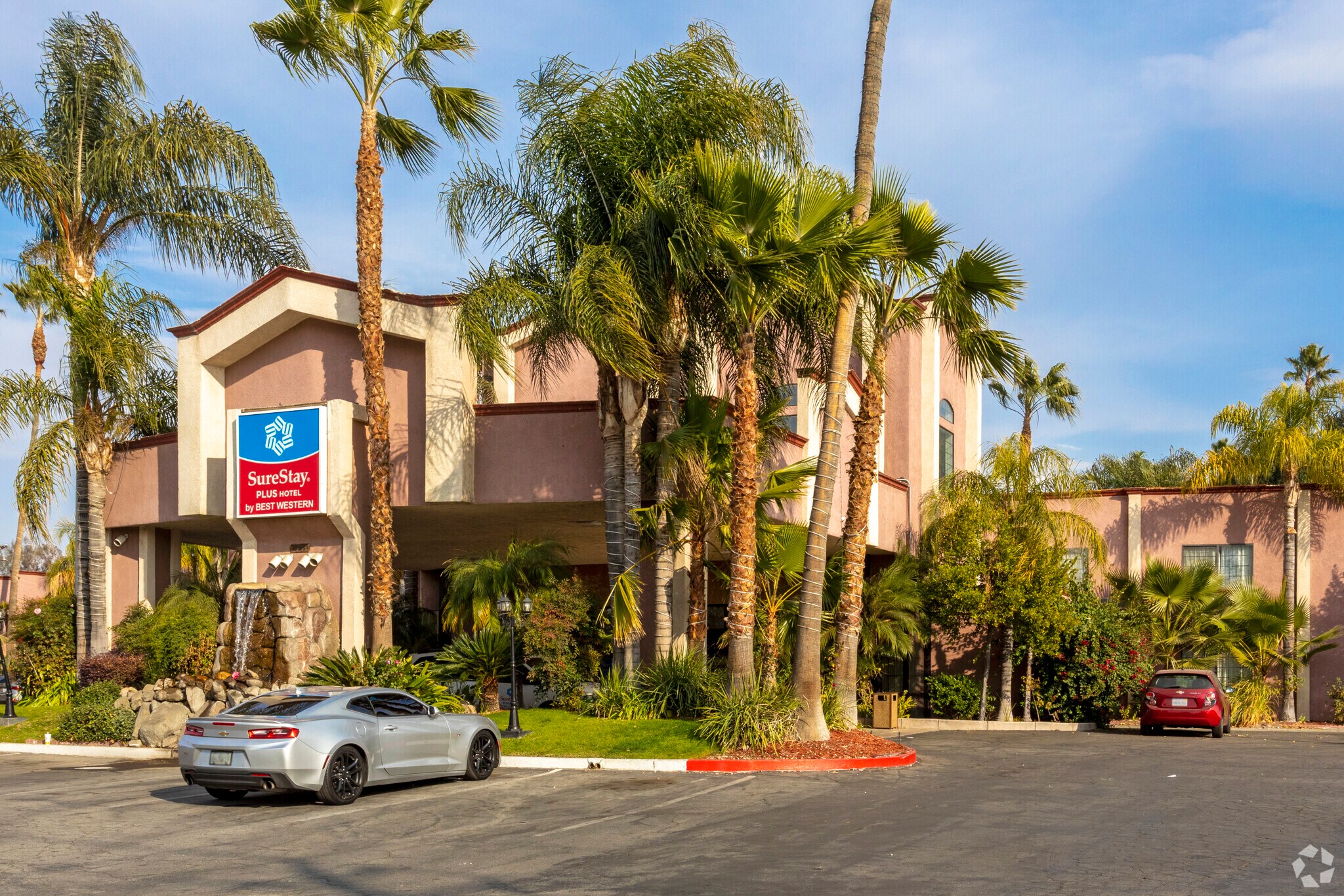 2620 Buck Owens Blvd, Bakersfield, CA à vendre Photo principale– Image 1 sur 6