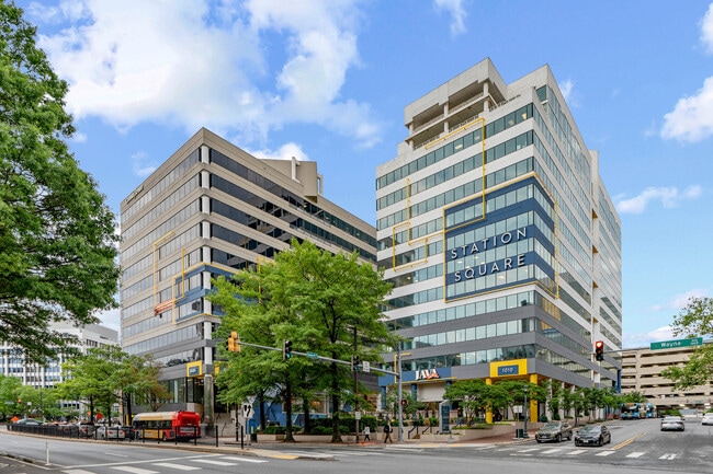 Plus de détails pour 1100 Wayne Ave, Silver Spring, MD - Bureau à louer