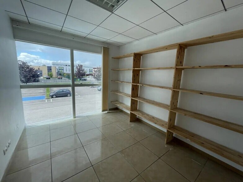 Bureau dans Évreux à louer - Photo intérieure – Image 2 sur 5
