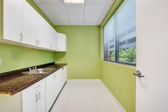 19 Baker Ave, Poughkeepsie, NY à louer Photo intérieure– Image 1 sur 11