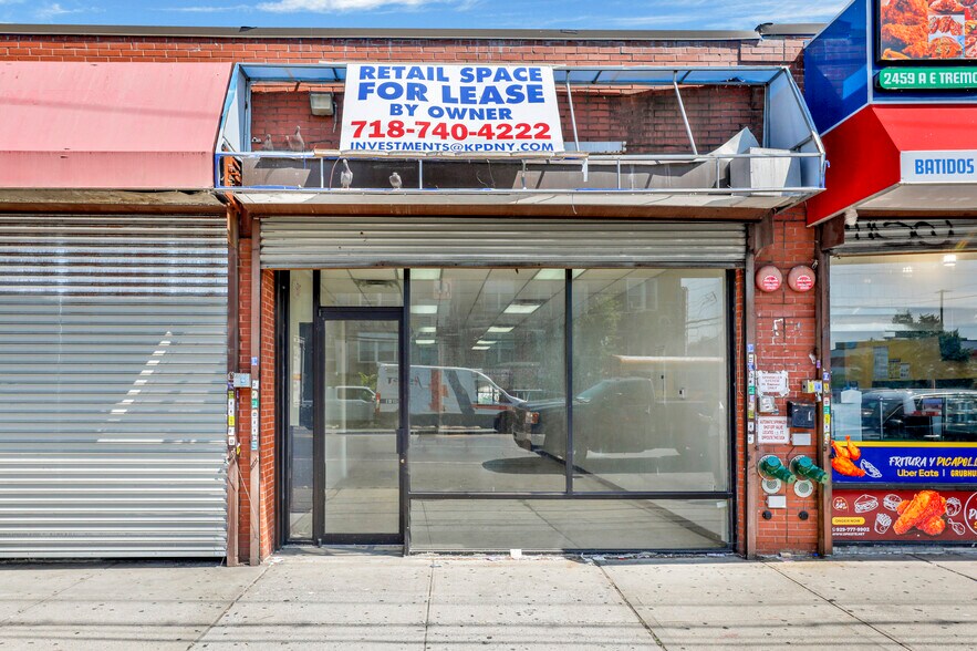 2451-2459 E Tremont Ave, Bronx, NY à louer - Photo de l’immeuble – Image 2 sur 12
