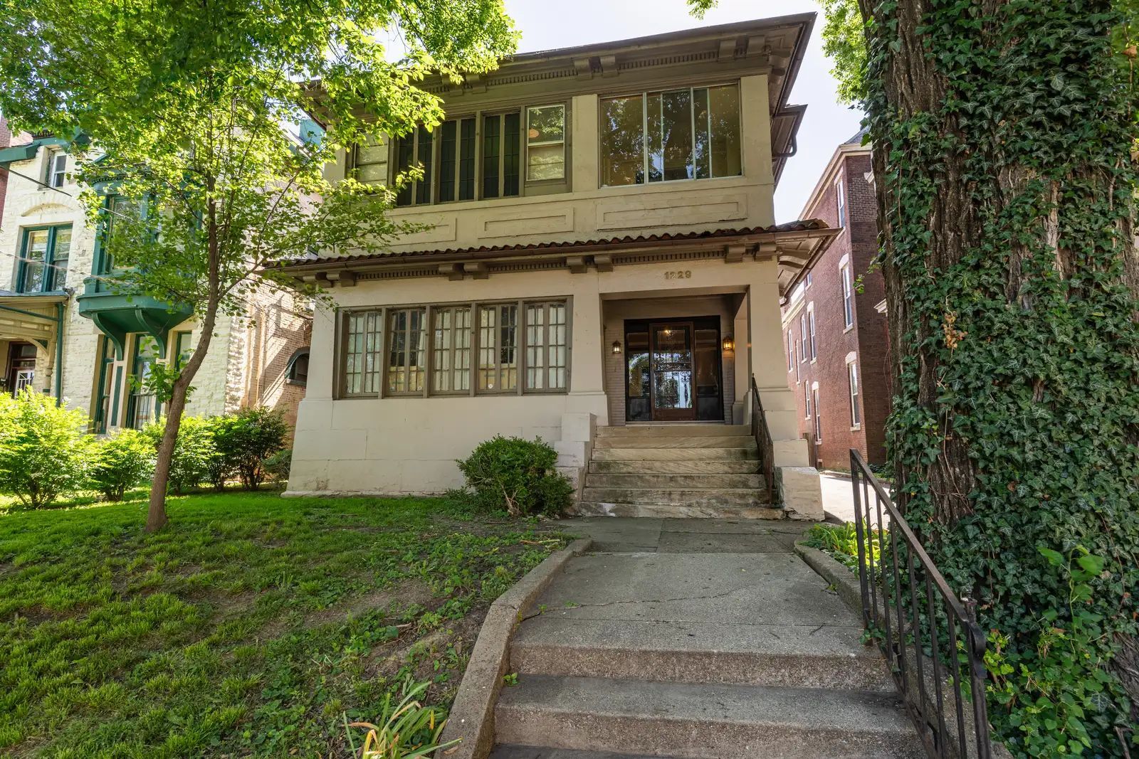 1229 S 4th St, Louisville, KY à vendre Photo de l’immeuble– Image 1 sur 25