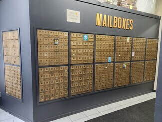 Plus de détails pour 10907 Magnolia Blvd, North Hollywood, CA - Local commercial à louer