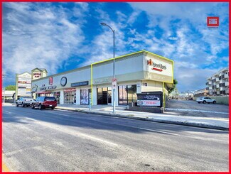 Plus de détails pour 14435 Sherman Way, Van Nuys, CA - Local commercial à louer