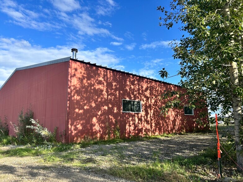2431 Hill Rd, Fairbanks, AK à vendre - Photo de l’immeuble – Image 2 sur 22