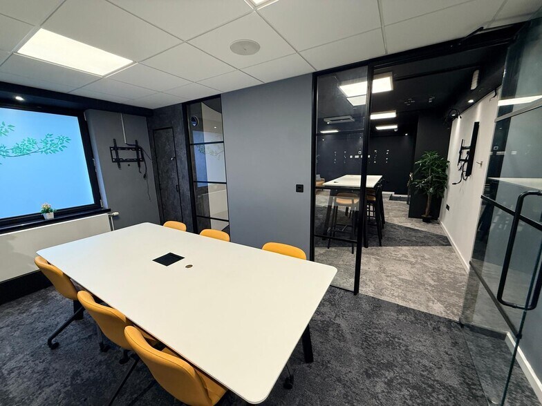 30 Queen Charlotte St, Bristol à louer - Photo de l’immeuble – Image 3 sur 14