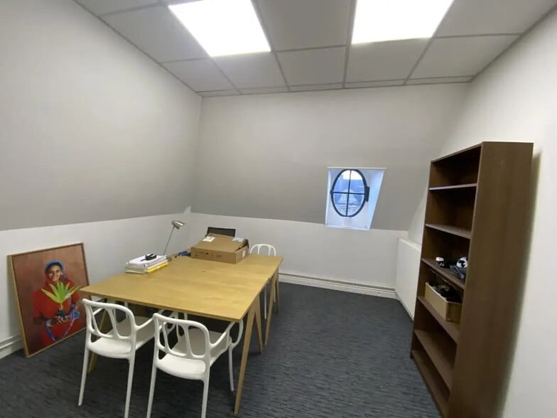 Bureau dans Rennes à louer - Photo intérieure – Image 2 sur 4