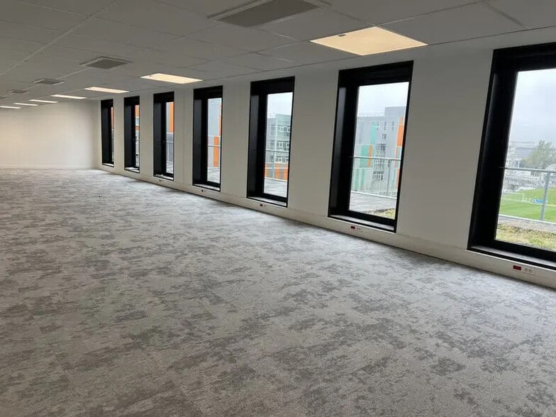 Bureau dans Nantes à louer - Photo de l’immeuble – Image 1 sur 12