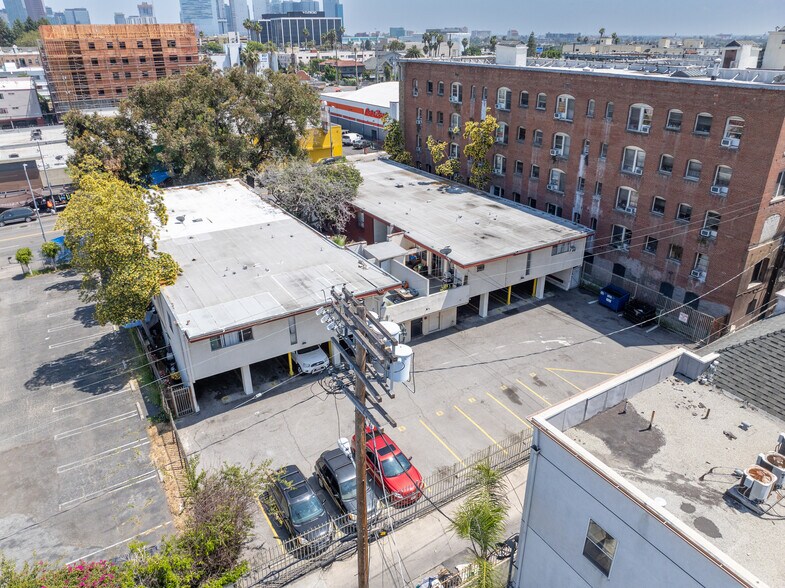 833-835 Alvarado St, Los Angeles, CA à vendre - Photo de l’immeuble – Image 2 sur 12
