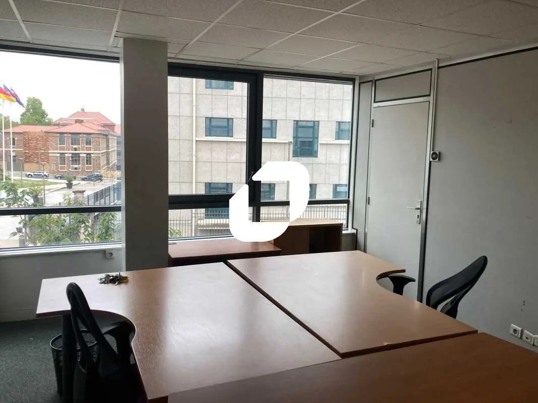 Bureau dans Sèvres à louer Photo de l’immeuble– Image 1 sur 14