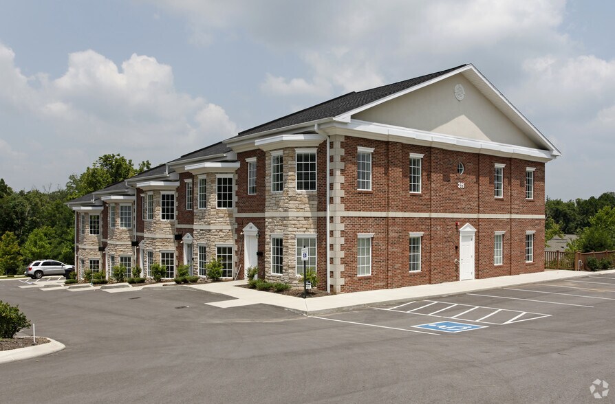 311 S Royal Oaks Blvd, Franklin, TN à vendre - Photo de l’immeuble – Image 2 sur 12