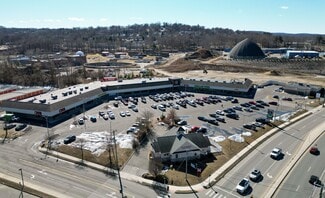 Plus de détails pour 61 Newtown Rd, Danbury, CT - Local commercial à louer