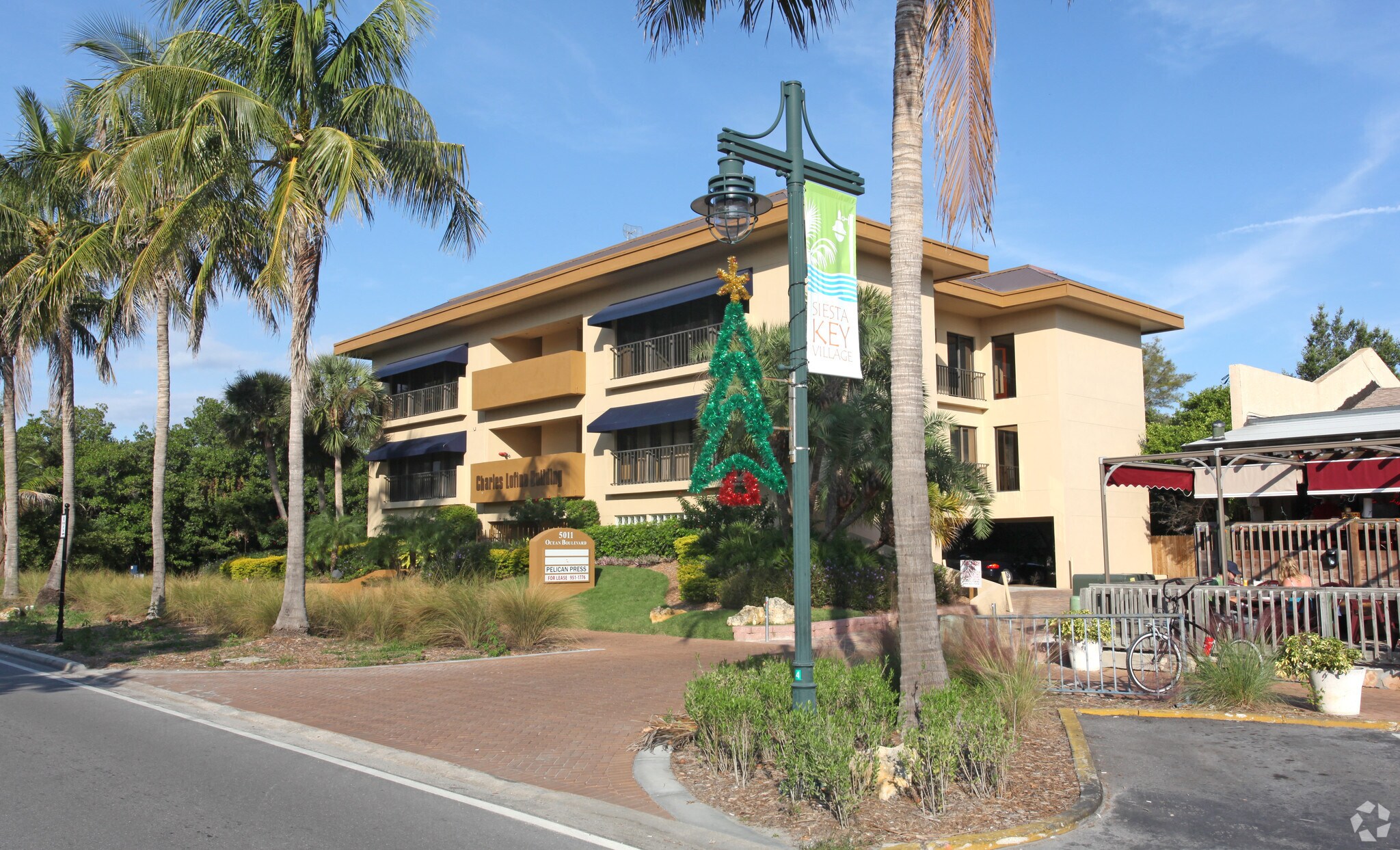 5011 Ocean Blvd, Sarasota, FL à louer Photo principale– Image 1 sur 9