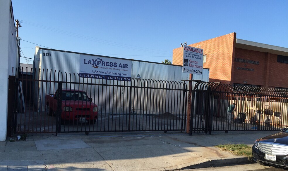 3121 W Jefferson Blvd, Los Angeles, CA à louer - Photo principale – Image 1 sur 33