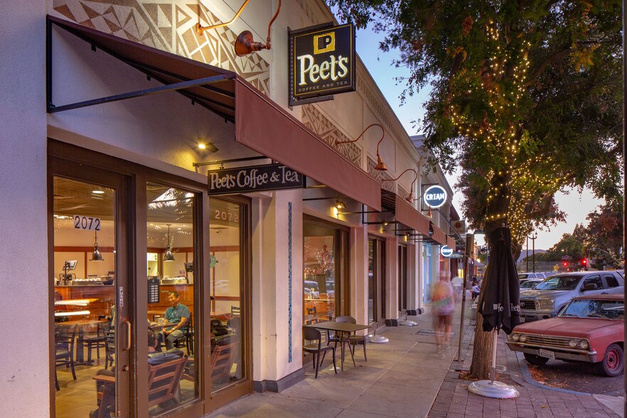 2002-2018 Salvio St, Concord, CA à louer - Photo de l’immeuble – Image 2 sur 5