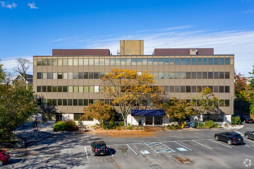 1101 N Kings Hwy, Cherry Hill, NJ à louer - Photo de l’immeuble – Image 2 sur 16