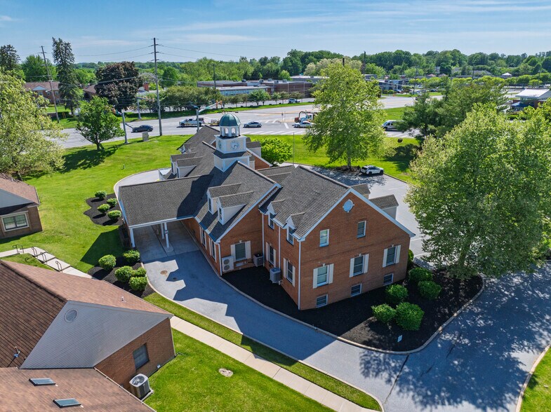 1522 Mcdaniel Dr, West Chester, PA à vendre - Photo de l’immeuble – Image 3 sur 11