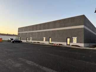 Plus de détails pour 100 Business Park Dr, Freehold, NJ - Industriel/Logistique à louer
