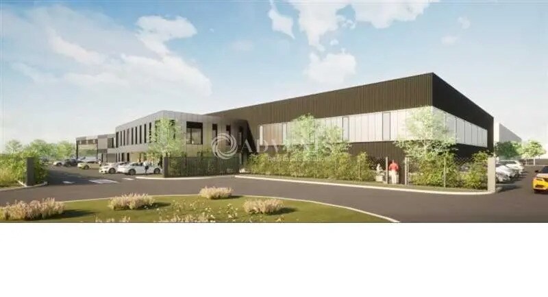 Local d’activités dans Lieusaint à louer - Photo de l’immeuble – Image 2 sur 2