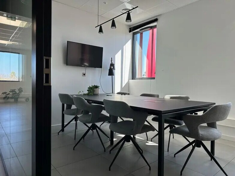 Bureau dans Montpellier à vendre - Photo de l’immeuble – Image 2 sur 13