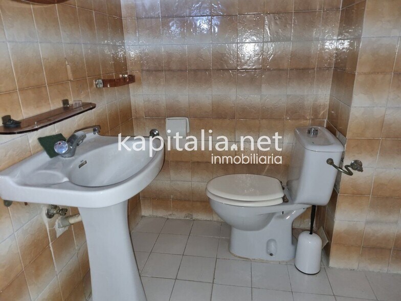 Local commercial dans Ontinyent, Valencia à vendre - Photo de l’immeuble – Image 3 sur 4