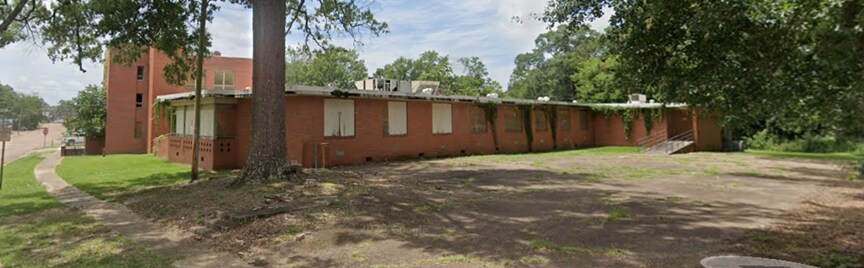 300 N Jackson St, Brookhaven, MS à vendre - Photo de l’immeuble – Image 2 sur 6