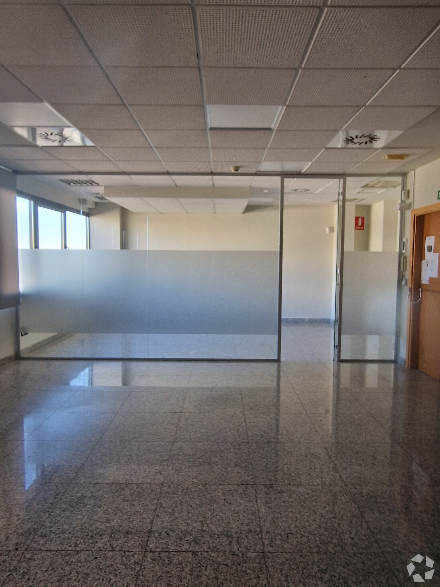 Bureau dans Las Rozas de Madrid, Madrid à louer Photo intérieure– Image 1 sur 6
