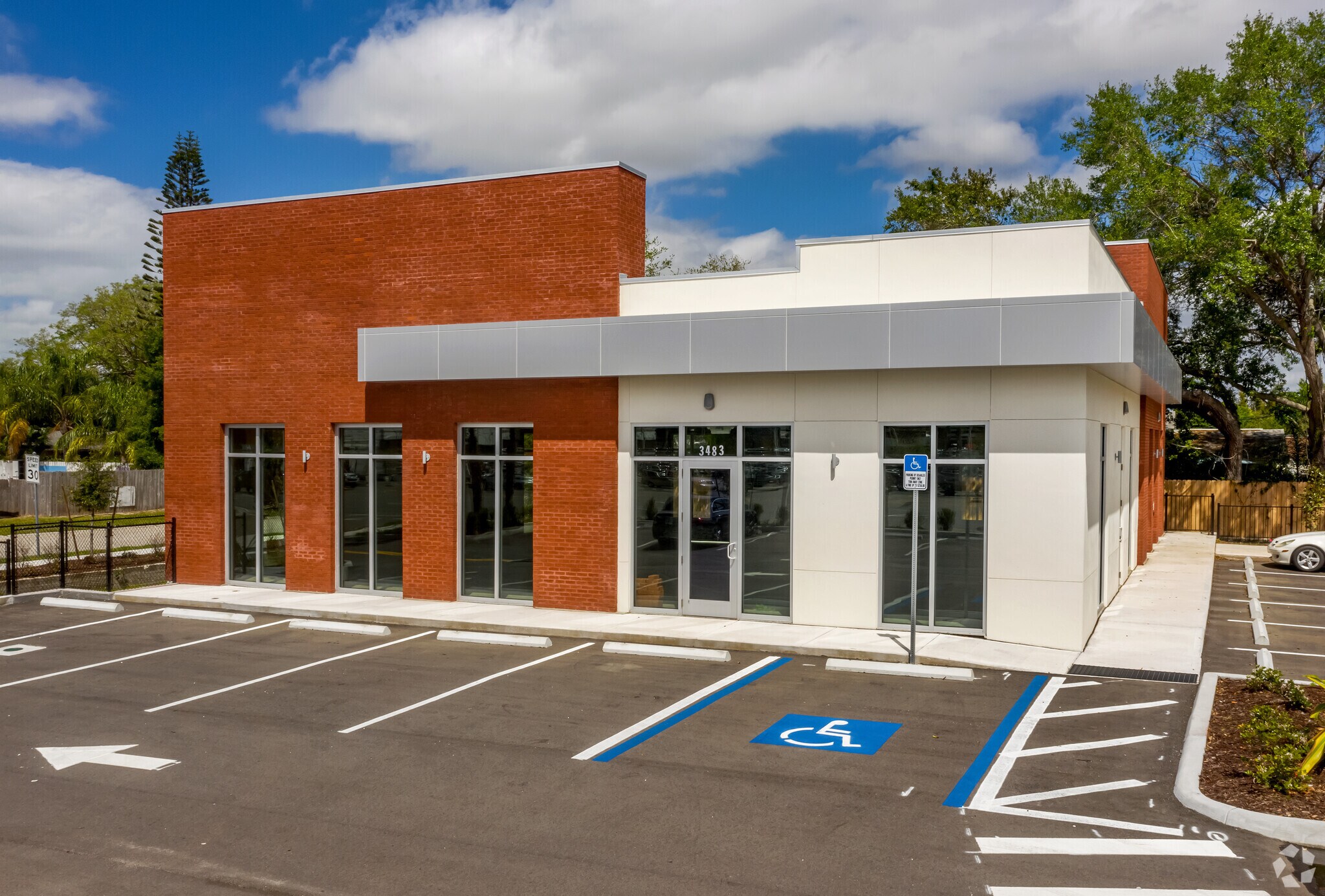 3483 Clark Rd, Sarasota, FL à vendre Photo principale– Image 1 sur 11