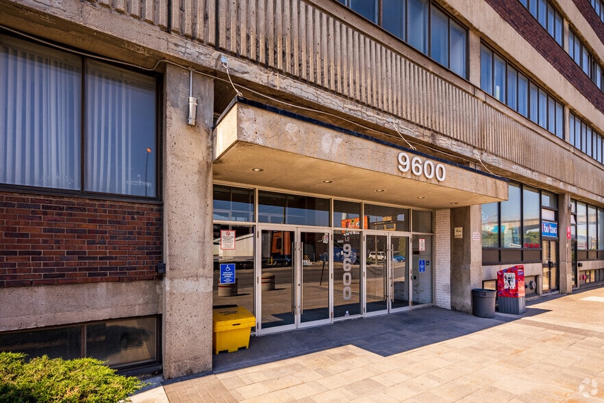 9600-9630 Rue Meilleur, Montréal, QC à louer - Photo de l’immeuble – Image 3 sur 5
