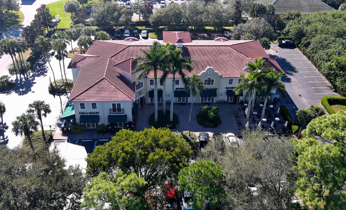 1680 SW St Lucie West Blvd, Port Saint Lucie, FL à louer Photo principale– Image 1 sur 9